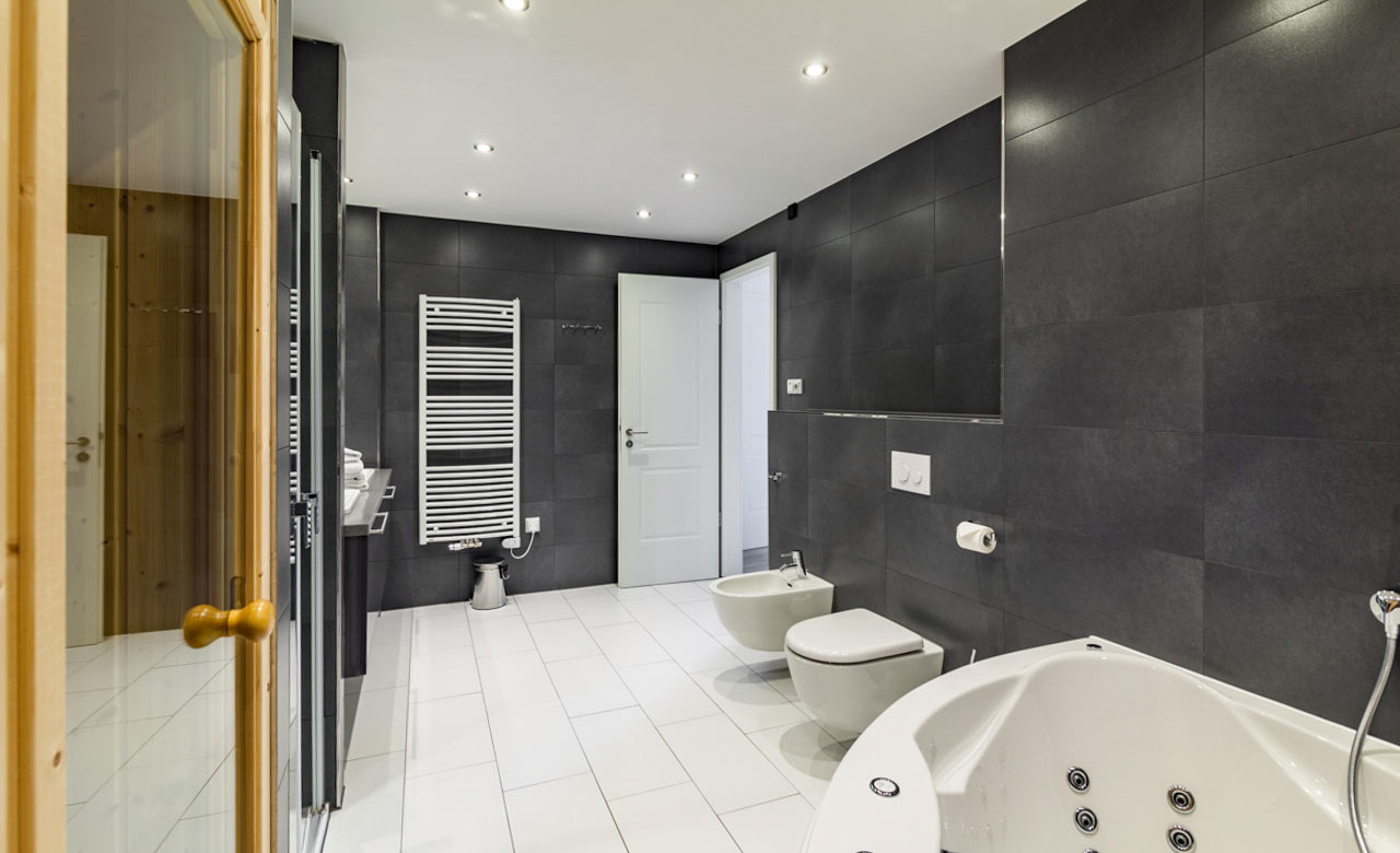 2-zimmer-komfort-badezimmer-toilette